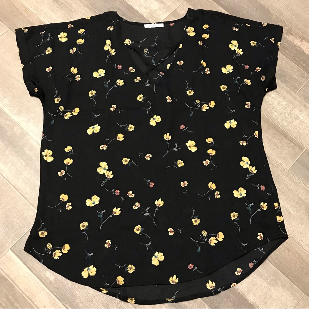 Maurice’s Black and Yellow Floral Top